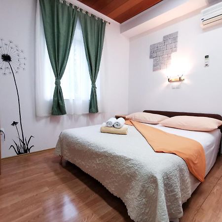 Guest House Il Giardino Duplancic Split Eksteriør bilde