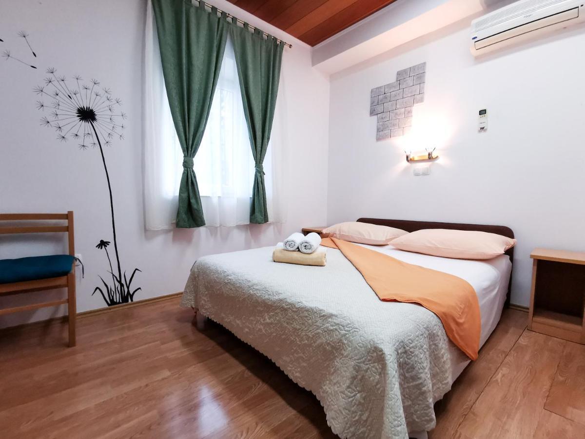 Guest House Il Giardino Duplancic Split Eksteriør bilde
